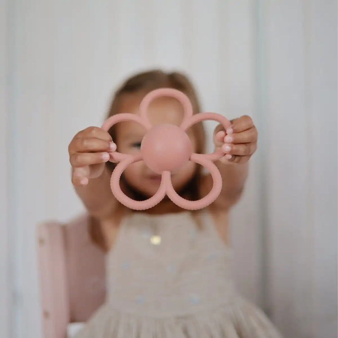 Rattle daisy teether